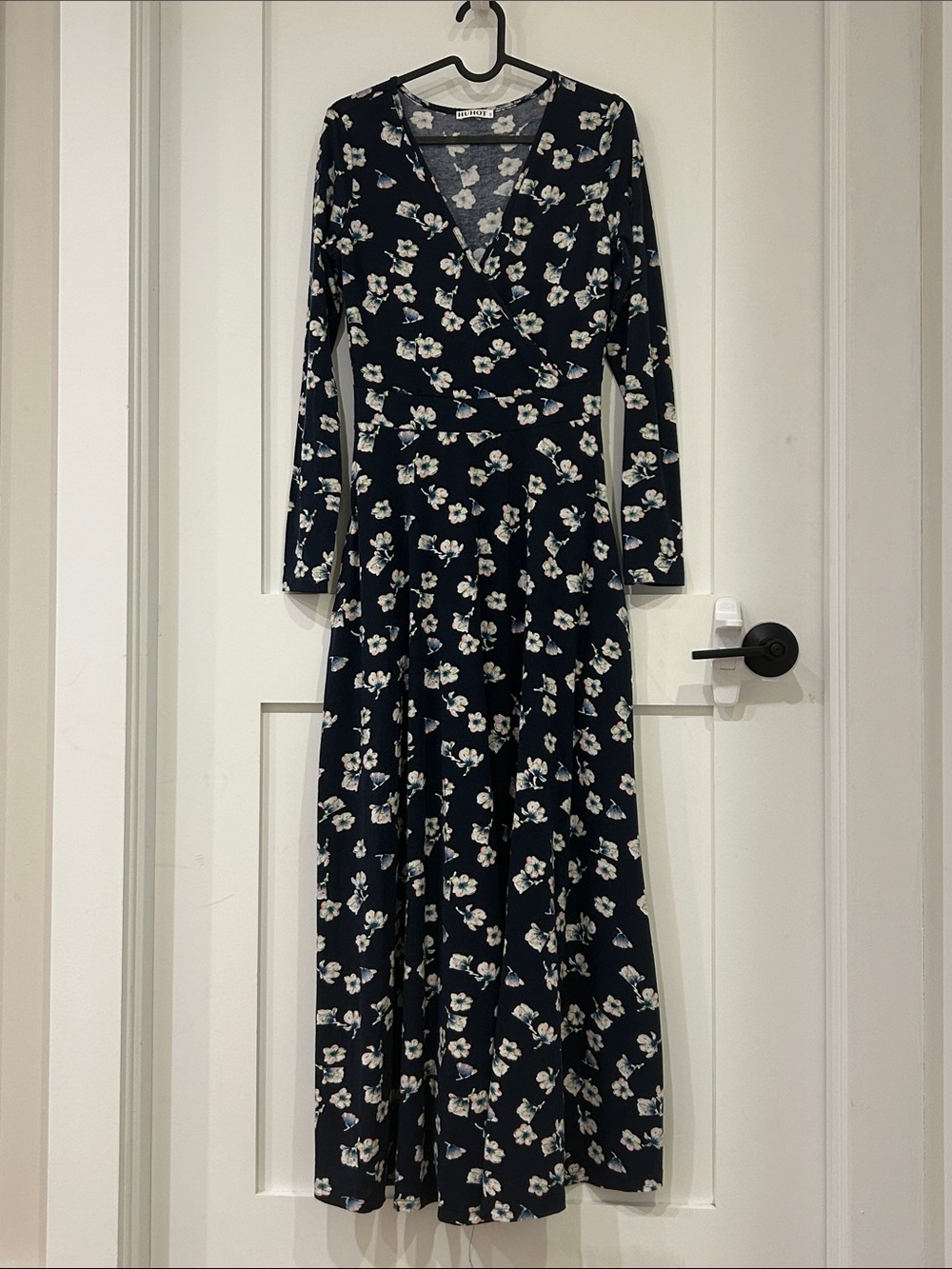 Floral V-Neck Navy Maxi Dress with Long Sleeves
